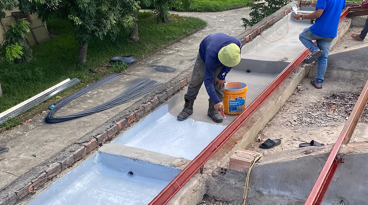 Thợ thi công chống thấm tại Quảng Ngãi