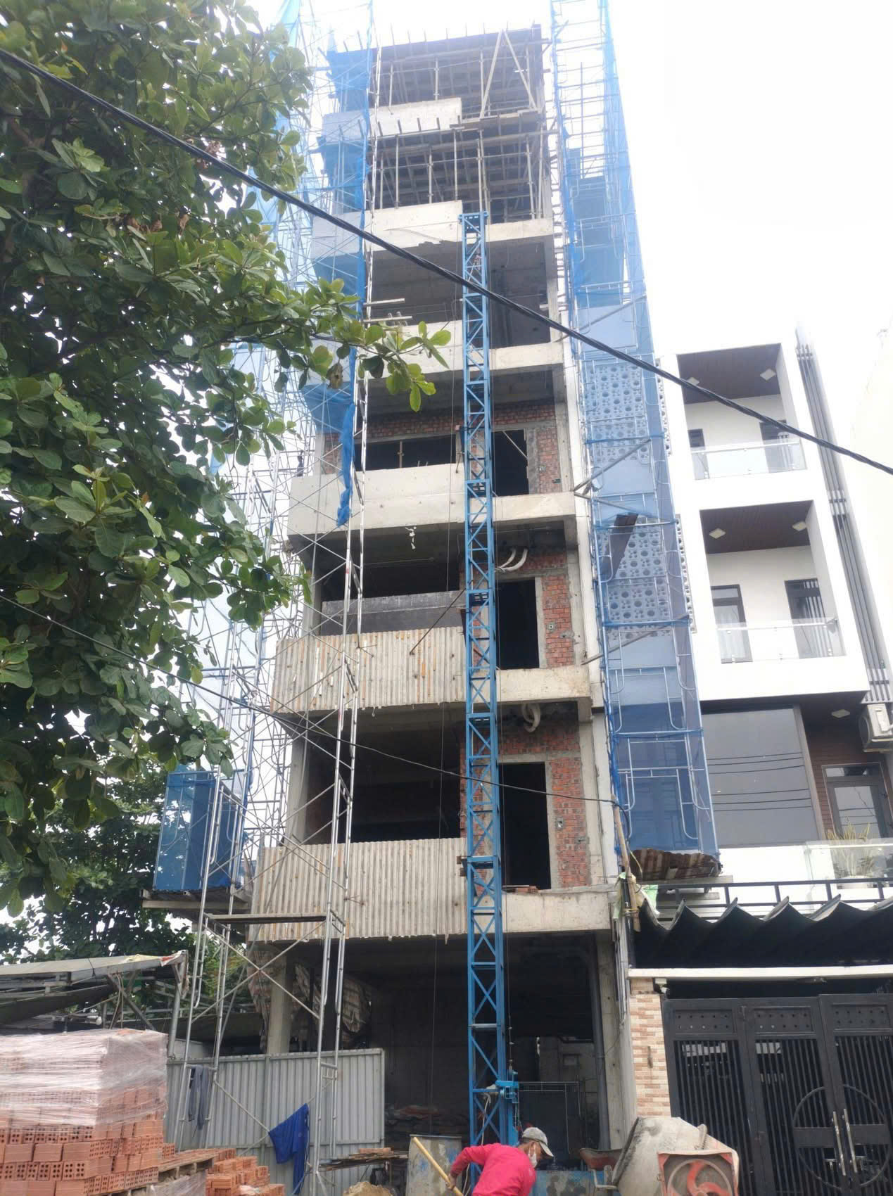 Công trình nhà ở trong quá trình thi công chống thấm tại Quảng Ngãi