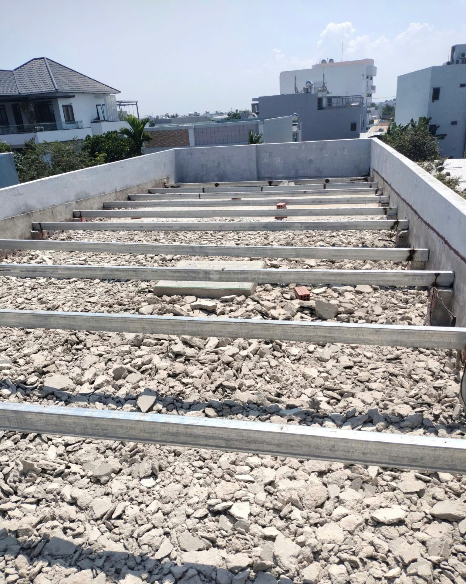 Xử lý chống thấm sàn mái và sân thượng tại Quảng Ngãi