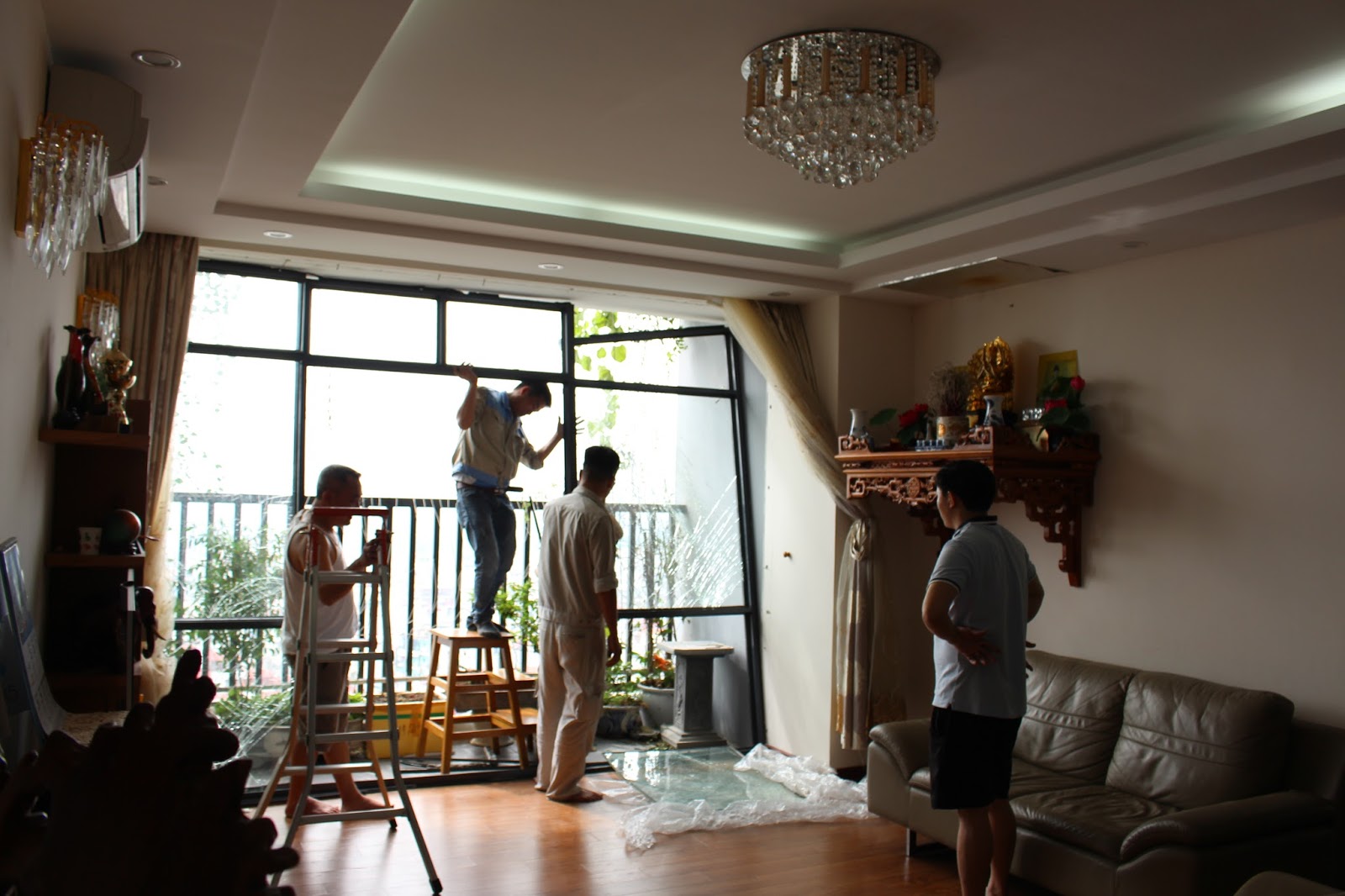 sửa chữa cải tạo nhà Quảng Ngãi Thi công sửa chữa hoàn thiện khu vực cửa và nội thất nhà ở